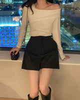 Knitte off-shoulder T-shirt