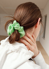 Wave Pearl Satin Scrunchie_Light Green