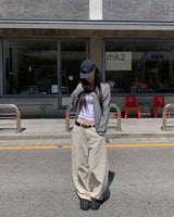 ノーマルクリームパンツ