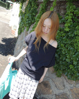 FREE LOOSE OFF-SHOULDER T-SHIRT