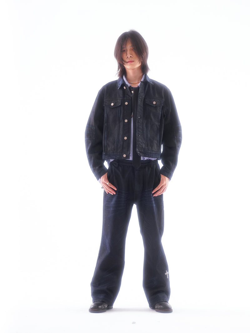 COATED KNIFE-SCRAPED HAND-WIPED DISTRESSED DENIM JACKET