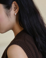 Truth earring (silver)