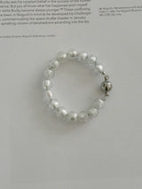 Metallic glass bracelet