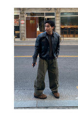 Curved diagonal cargo banding pants