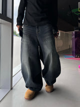スタンドカットバルーンデニムパンツ