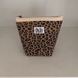 classic pouch_corduroy leopard beige