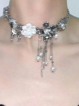 VINTAGE FLOWER TASSLE NECKLACE