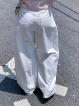 エニーピンタックパンツ