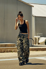 (W) CURVED DOUBLE POCKET CAMO PANTS