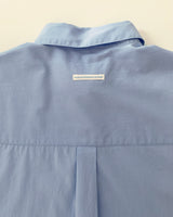 a loosefit cropped shirt, sky blue