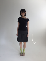 ミオアシンメティカルボートネックTシャツ (2color)