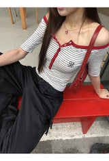 レッドラインストライプオフショルダートップ