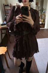 モエラッフルシフォンドレスウィズベルト (ブラウン)