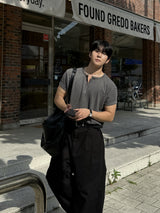 Deek zipper henry-neck short sleeve knit