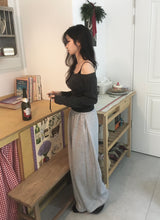 ストライプUネックロングスリーブTシャツ