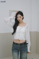 daisy punching strap frill blouse