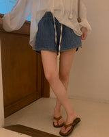 Diwon Banded Waist Denim Shorts