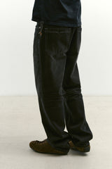 ルーズフィットテーパードデニムパンツ (Washed Black)