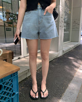 Tendi denim shorts