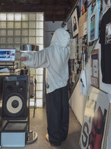 ウェアリーダーティープリントフードジップアップ