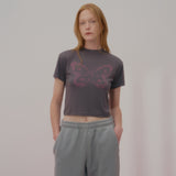 テキストバタフライクロップTシャツ-CHARCOAL
