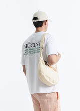 MUCENTロゴハーフムーンクロスバッグ