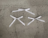 [Ribbon pins included] Pko サイドシャーリングストリングリボンロンTウィズリボンピン