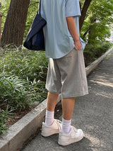 Lur One tuck Bermuda pants