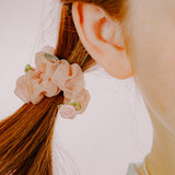 MINI ROSE SEE-THROUGH SCRUNCHIE (LIGHT PINK)