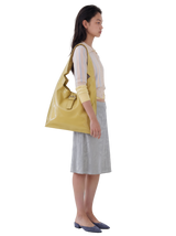 Renée オリーブイエロー