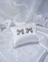 [IVE Leeseo Necklace] デリケートボウピアス - Silver Color