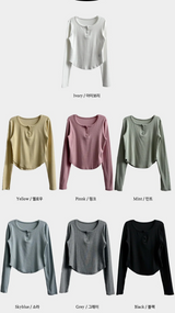 Its Hem Round Button Long Sleeve Tee