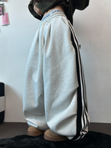シープフリース 🐑🧸 スナップトラック3ラインパラシュートリングワイドパンツ🩶🖤 2カラー
