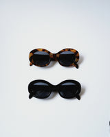 VINTAGE SUNGLASSES