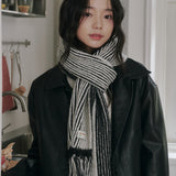 Rain Tassel Knit Muffler (Black&Cream)