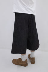 Side Slit Bermuda Denim Pants Black