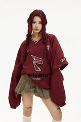 エンブロイダードバッジVネックスウェットシャツ