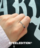 Slim Ribbon Ring