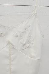 Rose Embroidered Lace Trim Sleeveless (Ivory)