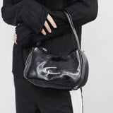Monche ペンダントクロスホーボーバッグ