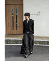 Howt Over Curved Denim Pants