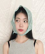 スカイブルーのドット柄バンダナスカーフ