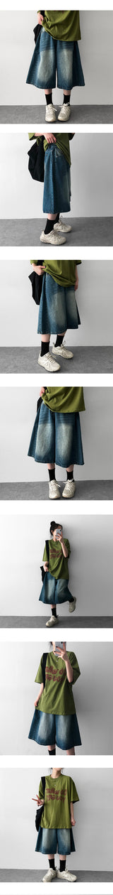 A.D washing side pintuck over wide denim shorts