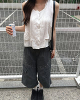 Sleeveless blouse