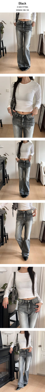 Grayish boots cut denim pants 