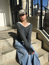 Deep V-neck see-through knit (6c)