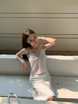 Mini heart V-neck sleeveless tee