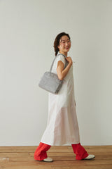 plummy bag_square_soft gray