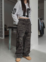 Sporty Numbering Mash V-Neck Long Sleeve
