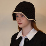 Triple Cable Knit Bucket Hat (Black)